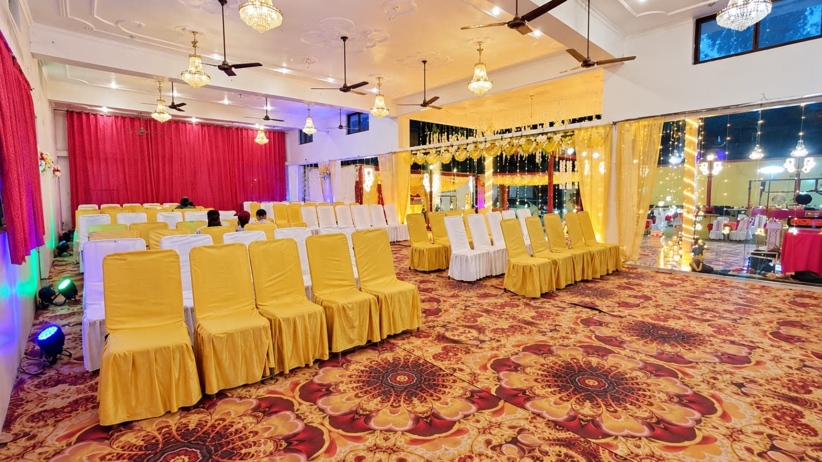 Banquet hall event setup