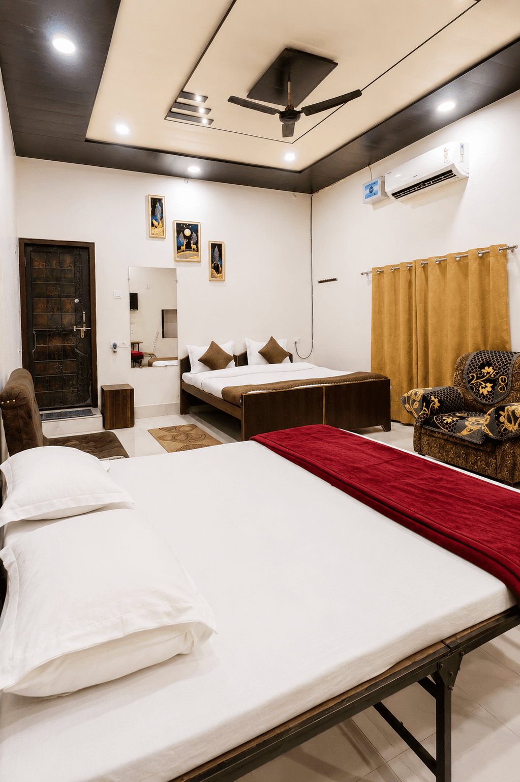 Dormitory / Group